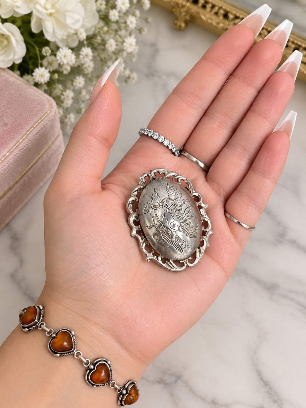 Vintage Sterling 950 Antique-Style Silver Engraved Pendant Necklace